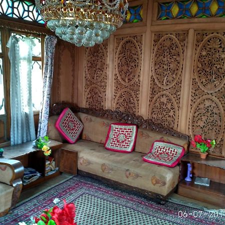 House Boat New Manora Bed & Breakfast Srinagar  Ngoại thất bức ảnh