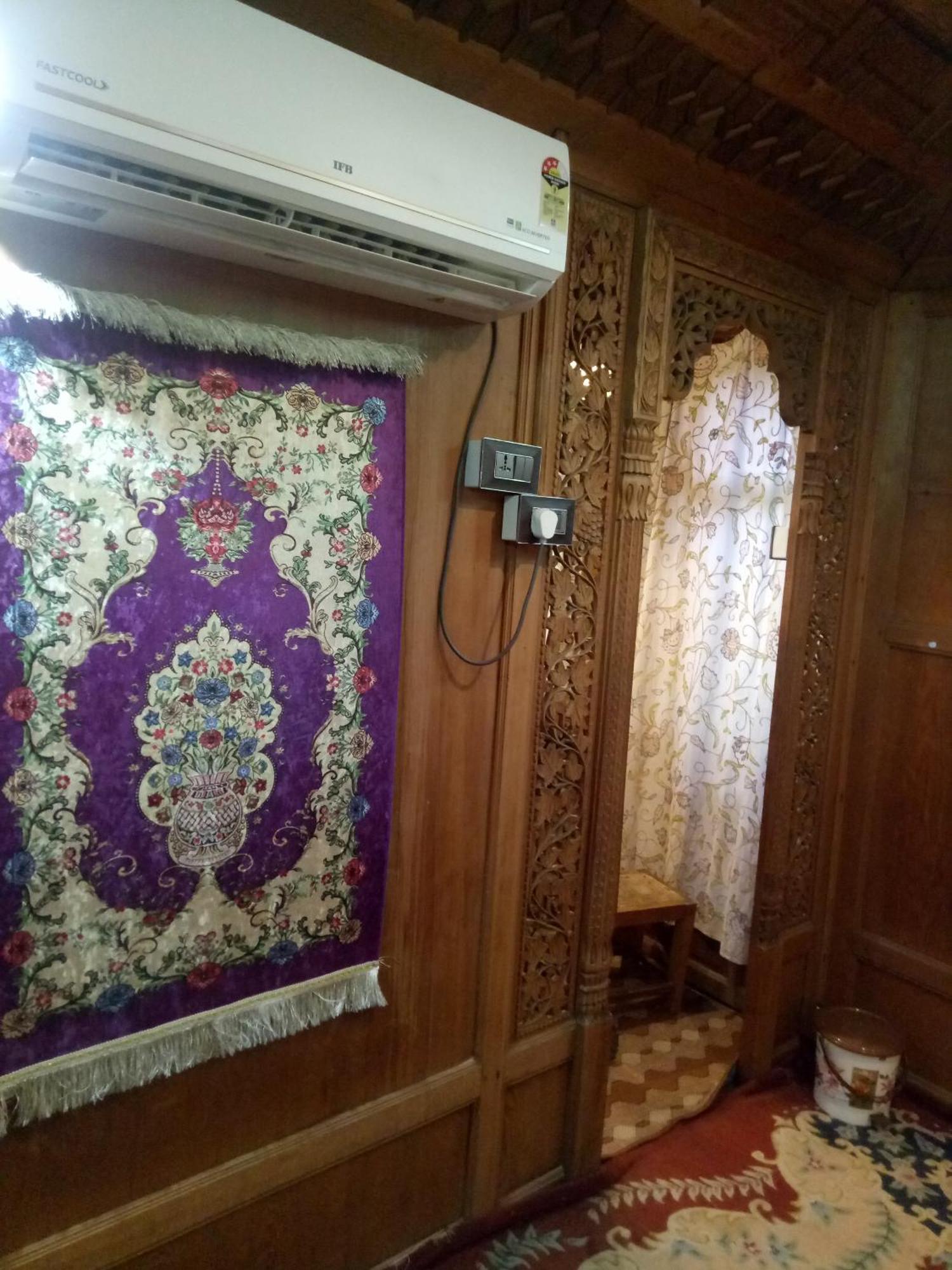 House Boat New Manora Bed & Breakfast Srinagar  Ngoại thất bức ảnh