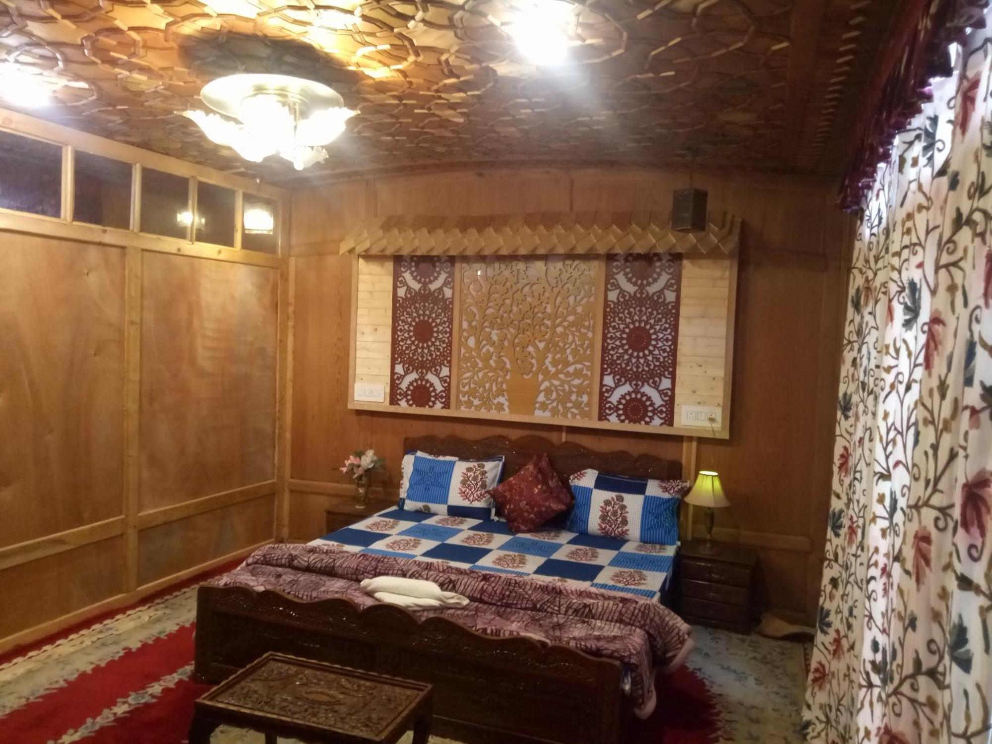 House Boat New Manora Bed & Breakfast Srinagar  Ngoại thất bức ảnh