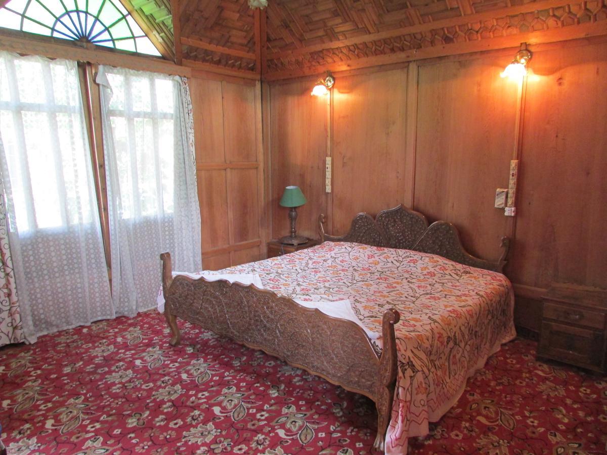House Boat New Manora Bed & Breakfast Srinagar  Ngoại thất bức ảnh